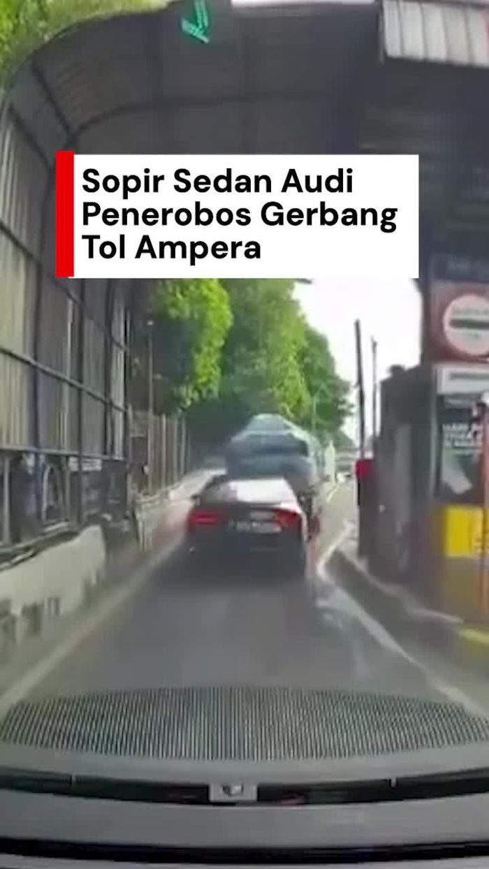 Video: Sopir Sedan Audi Penerobos Gerbang Tol Ampera Diduga Depresi