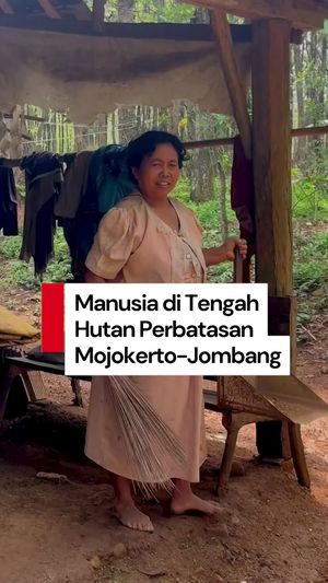 Video: Kehidupan Manusia Hutan di Perbatasan Mojokerto-Jombang