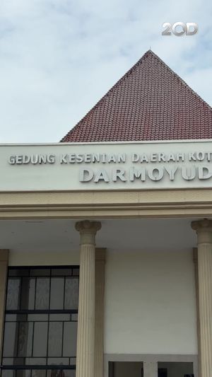 Gus Ipul Sambangi Sekolah Rakyat Pasuruan, Tebar Semangat