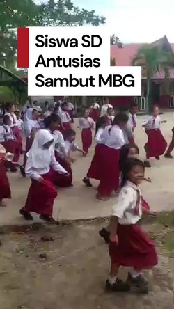 Video: Momen Anak SD di Pulau Rupat Antusias Sambut Kedatangan Perdana MBG