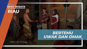Bertemu Uwak dan Omak di Dusun Tualang, Riau  