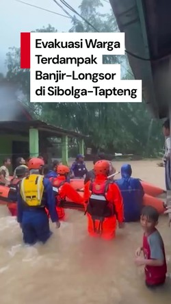 Video Tim SAR Evakuasi Warga Terdampak Banjir-Longsor di Sibolga-Tapteng