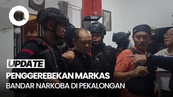 Video: Momen Penggerebekan Markas Bandar Narkoba di Pekalongan