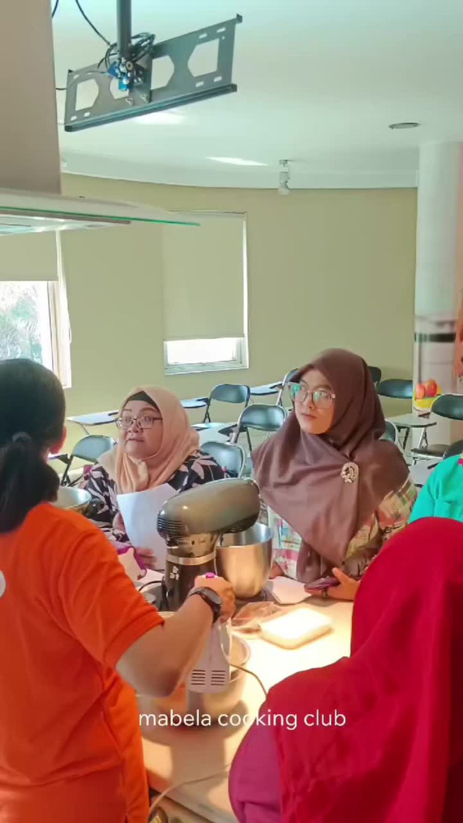 Belajar dan Ngiler Bareng di Mabela Hands On Dessert Class