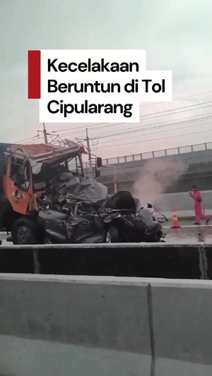 Video: 9 Kendaraan Tabrakan Beruntun di Tol Cipularang Arah Jakarta