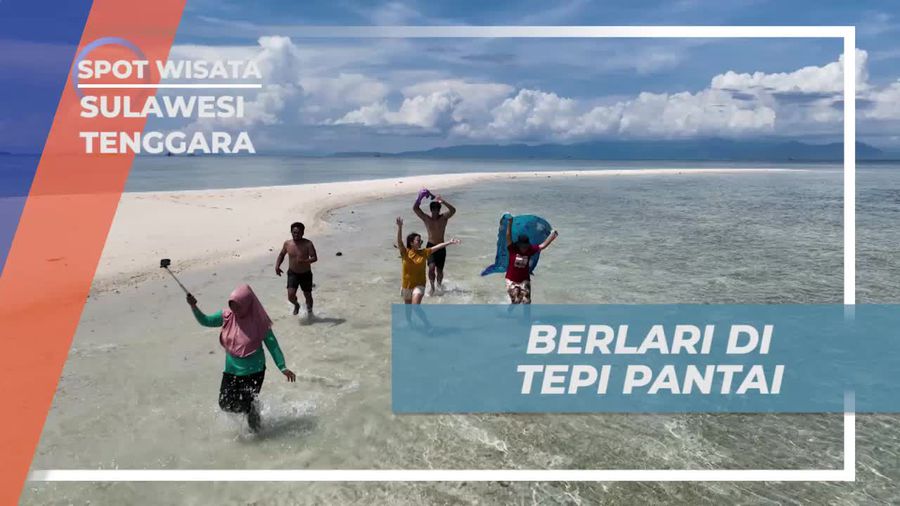 Berlari dan Bermain di Tepi Pantai Bersama Warga di Sulawesi Tenggara  