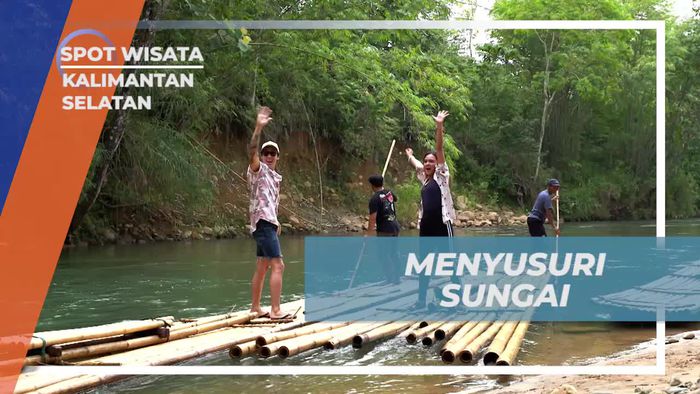 Menyusuri Sungai dengan Rakit Bambu Menuju Desa Indah di Kalimantan Selatan  