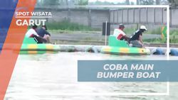 Menikmati Keseruan Bumper Boat di Taman Air Sabda Alam, Garut  