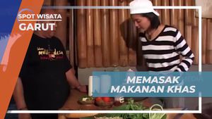 Menyelami Kegiatan Memasak dengan Genjer di Garut  
