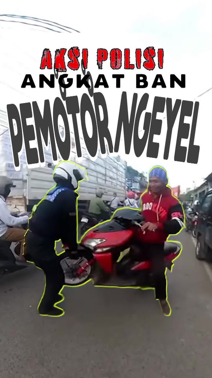 Video: Aksi Polantas Angkat Ban Pemotor Ngeyel yang Lawan Arah di Cibinong