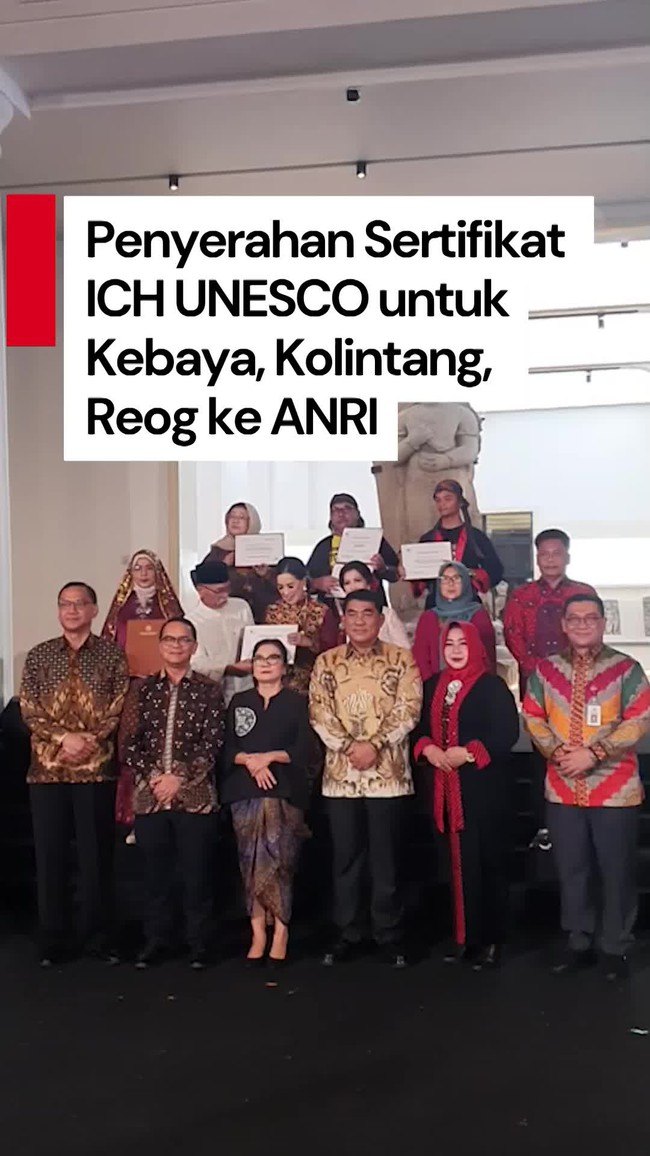 Video: Momen Penyerahan Sertifikat ICH UNESCO Kebaya-Reog ke ANRI