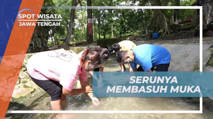 Membasuh Muka dengan Aliran Air Sendang Coyo, Jawa Tengah di Suasana Seru dan Ceria  
