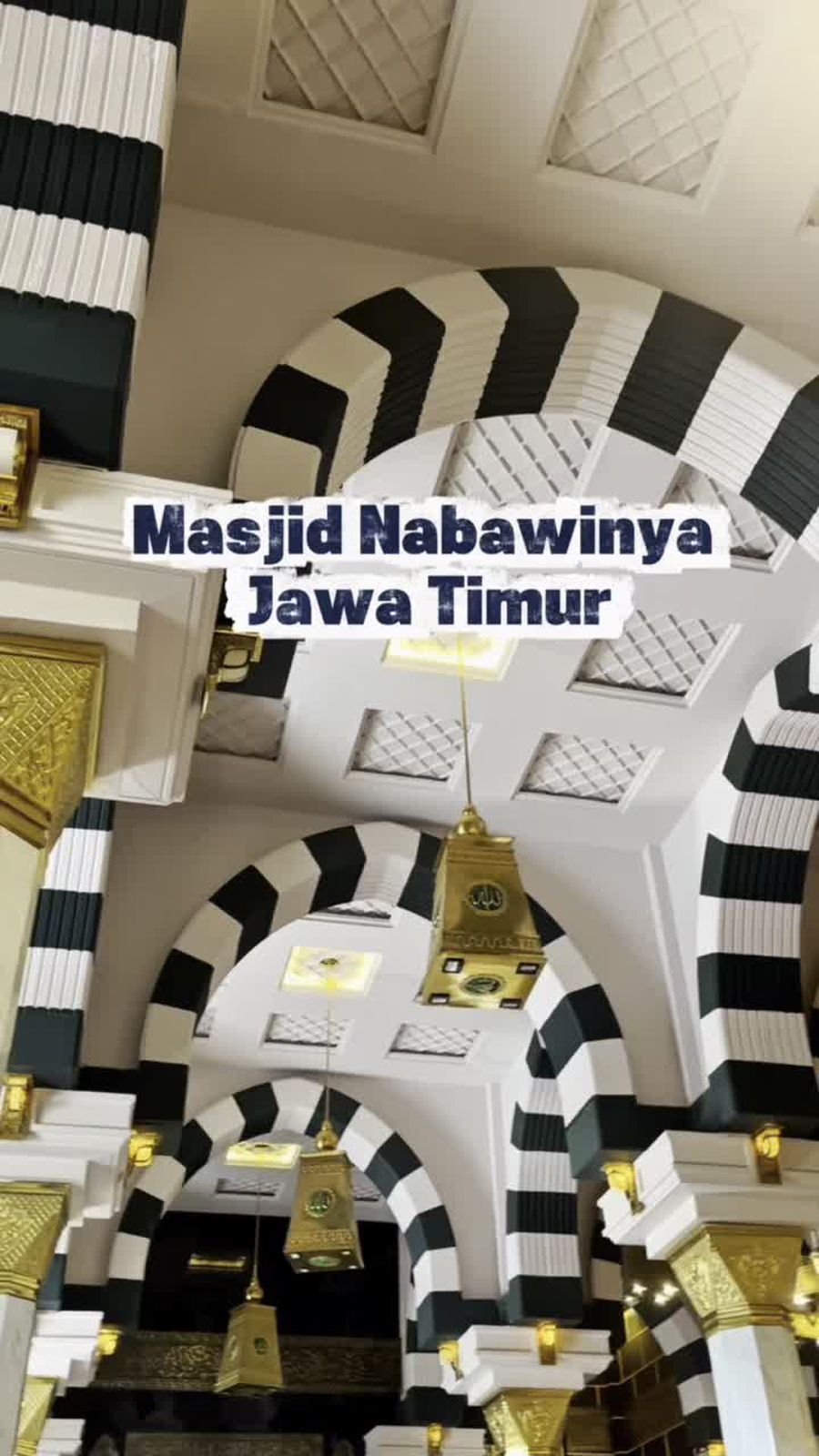 Video: Masjid di Blitar Ini Punya Vibes Seperti di Nabawi