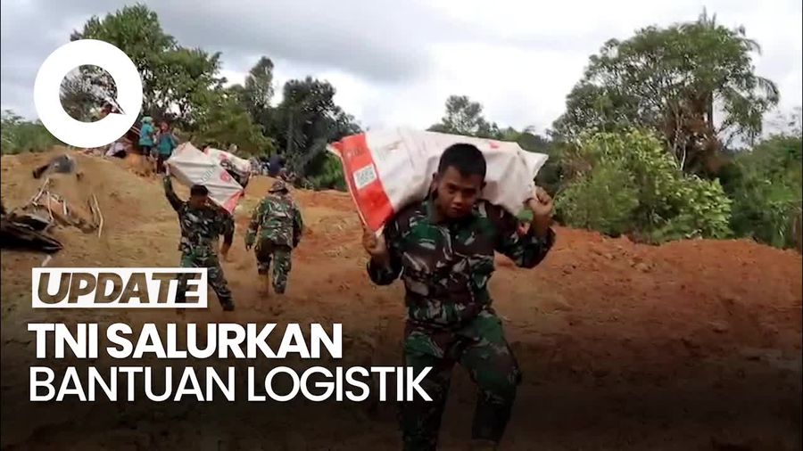 Video: TNI Terobos 20 Titik Longsor di Tapteng, Salurkan Bantuan Logistik