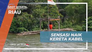Merasakan Sensasi Naik Kereta Kabel Menyebrangi Sungai Kampar di Riau