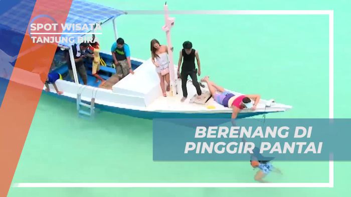 Bersaing di Ujung Kapal Saat Berenang di Pantai Tanjung Bira, Wisata Dalam Negeri
