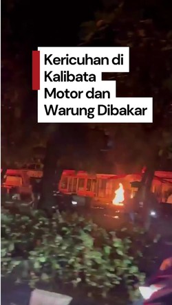  Video: Matel Tewas Dikeroyok Berujung Bentrok di Jaksel, Motor Dibakar