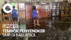 Video: Tembok Penyengker SMPN 3 Manggis di Bali Jebol Imbas Banjir 