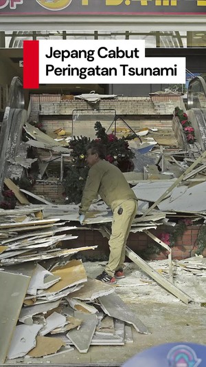 Video Jepang Cabut Peringatan Tsunami Usai Gempa 6,9 di Aomori