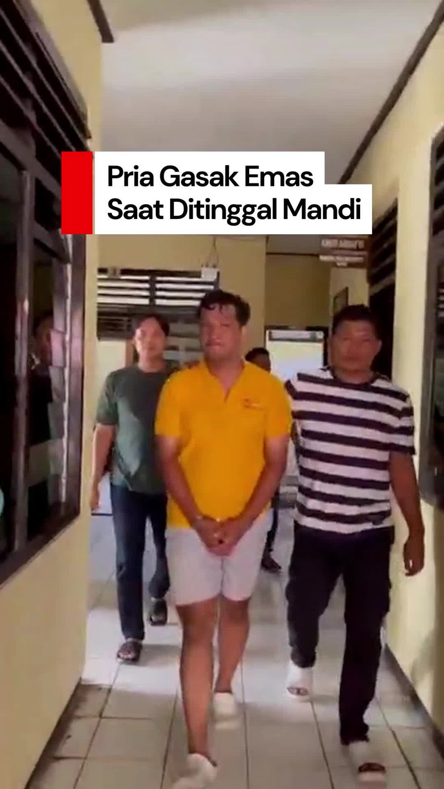 Video: Pria di Blitar Gasak Emas Demi Beli iPhone dan Cincin