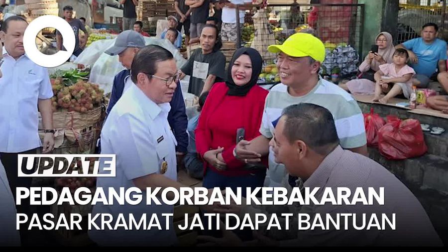Video Pramono Beri Rp 5 Juta ke Pedagang Korban Kebakaran Pasar Kramat Jati