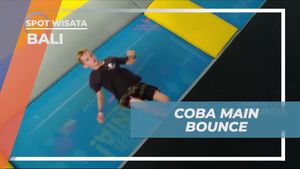 Mencoba Main Bounce di Bali dengan Kaos Kaki Khusus
