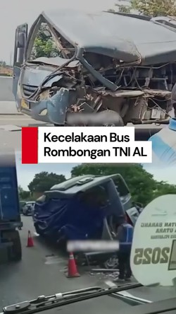Video Bus Rombongan TNI AL Tabrakan dengan Truk di Medan, 10 Luka