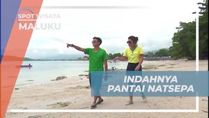 Menikmati Keindahan Pantai Natsepa, Maluku