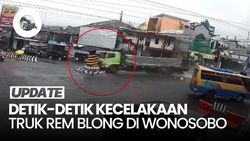 Video Rekaman CCTV Truk Rem Blong Tabrak Ruko di Wonosobo, 5 Orang Luka