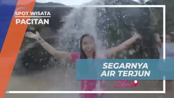 Menyegarkan Diri di Bawah Aliran Air Terjun yang Dingin, Pacitan