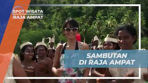 Menyambut Tamu dengan Tarian Cantik di Raja Ampat  