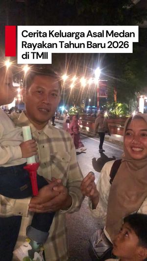 Video: Cerita Keluarga dari Medan Takjub Nonton Dancing Fountain TMII di Tahun Baru