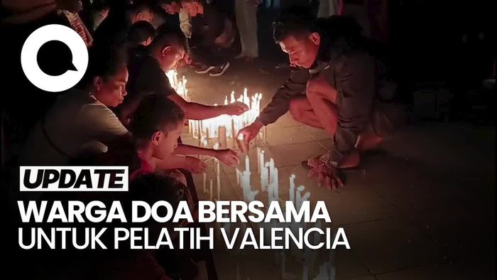 Video Tangis Istri Pelatih Valencia Pecah Saat Doa Bersama di Labuan Bajo