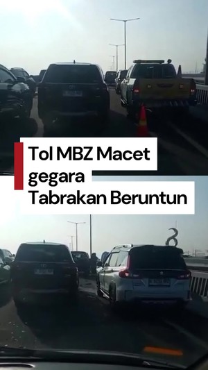 Video Tol Layang MBZ Arah Cikampek Padat Merayap karena Tabrakan Beruntun