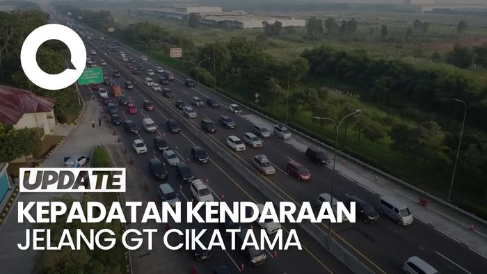 Video Antrean Panjang Kendaraan di GT Cikampek Utama