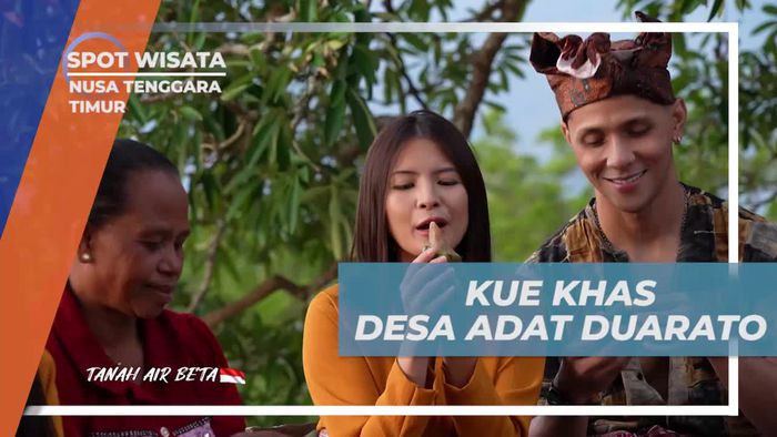 Menyantap Kue Kerucut Khas Desa Adat Duarato, Nusa Tenggara Timur