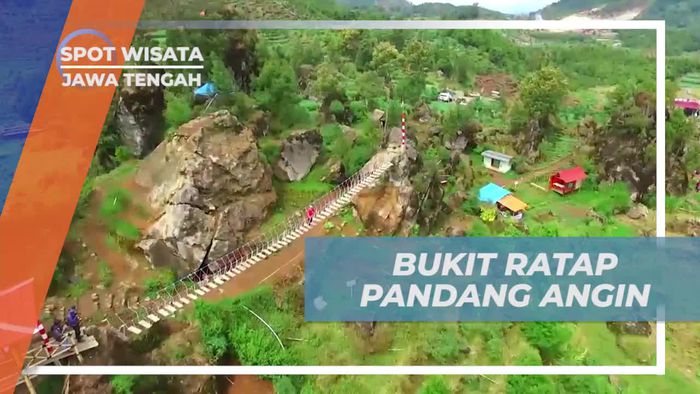 Mendaki Bukit Ratap Pandang Angin di Jawa Tengah