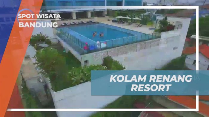 Menikmati Suasana Sore di Kolam Renang Resort Bandung