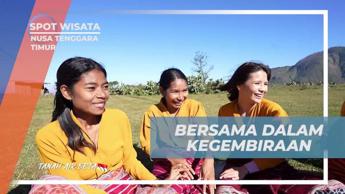 Bersama Warga Desa Duarato dalam Kegembiraan di Padang Savana Fulan Fehan, Nusa Tenggara Timur