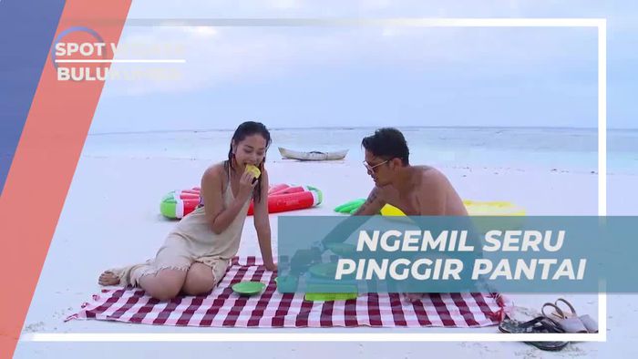 Menikmati Cemilan Hangat di Pinggir Pantai Bara, Bulukumba