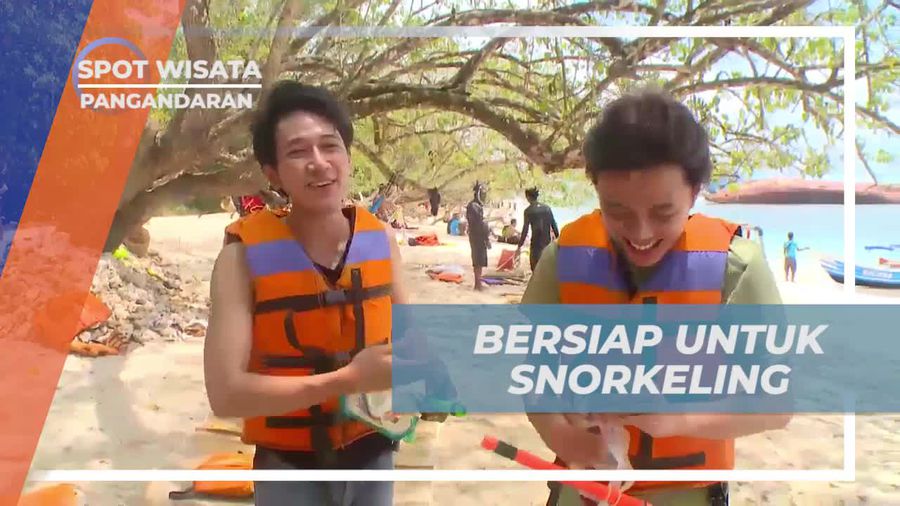 Bersiap Snorkeling di Pantai Pasir Putih, Pangandaran