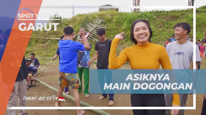 Menikmati Keseruan Bermain Dogongan Bersama Pemuda di Kampung Belanda, Garut