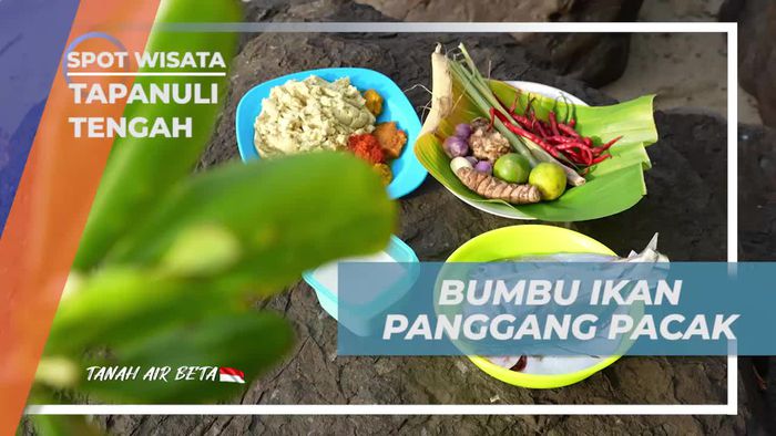 Meracik Bumbu Ikan Panggang Pacak di Tapanuli Tengah