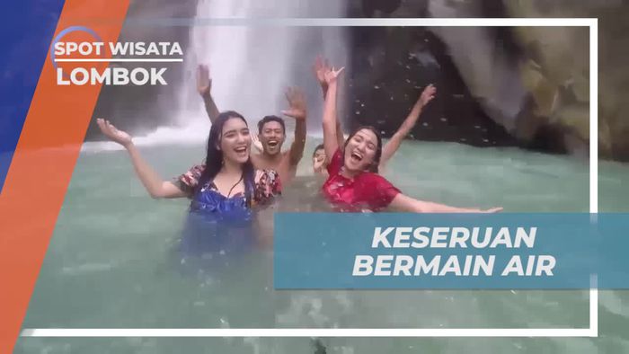 Bermain Air Seru Bersama Warga di Lombok