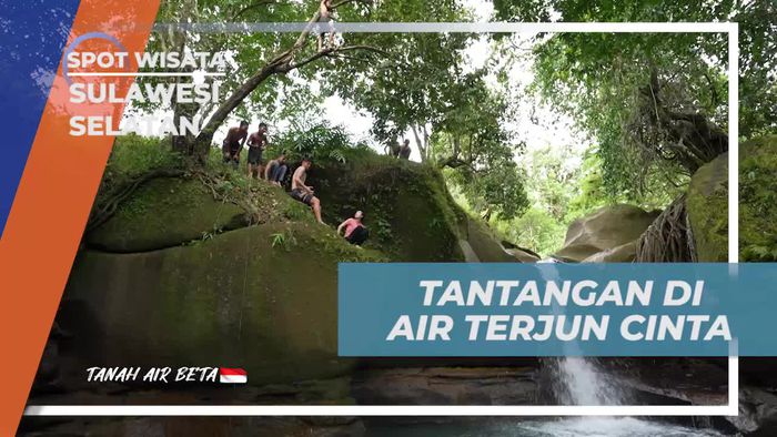 Menantang Adrenalin dengan Cliff Jumping di Air Terjun Cinta 