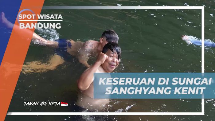 Bermain Air dan Bersenda Gurau di Sungai Sanghyang Kenit, Bandung 