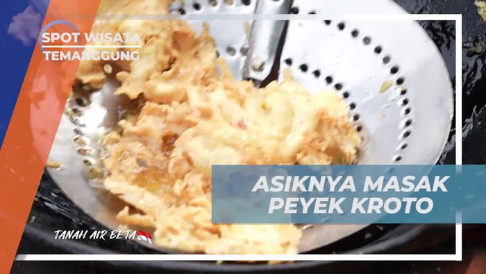 Bersama Warga Desa Gunungpayung Memasak Peyek Kroto di Temanggung
