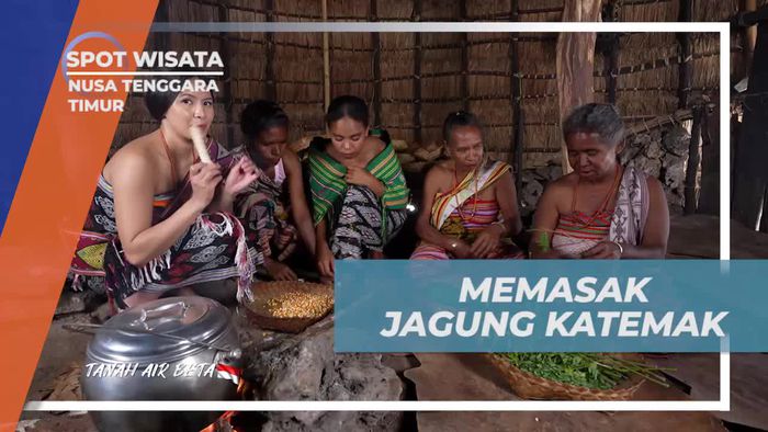 Memasak Jagung Katemak Khas Desa Benteng None