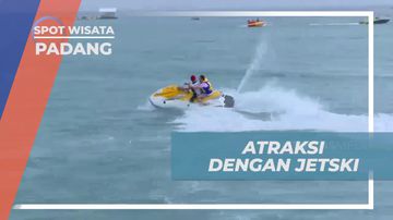 Mengikuti Atraksi Jetski yang Seru di Pantai Carocok, Padang