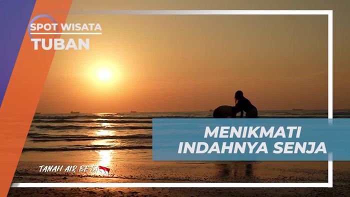 Menyaksikan Keindahan Senja di Pantai Tuban